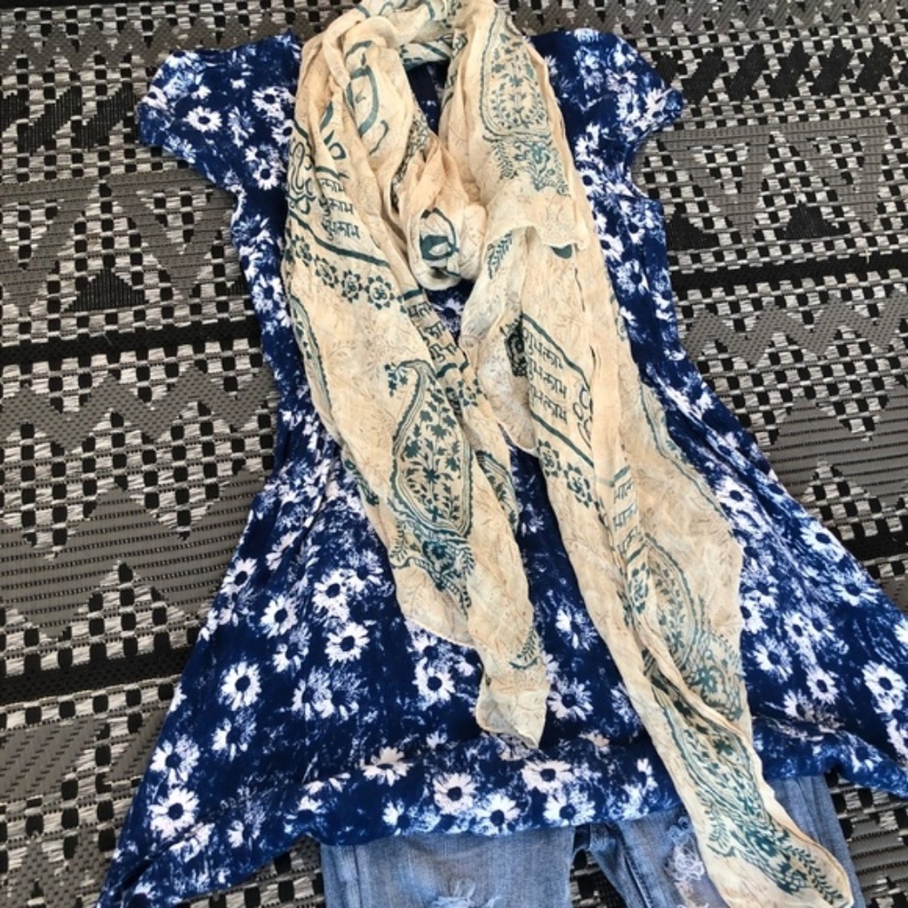 3-Piece Flower Power Spring Bundle - Picture 2 of 8